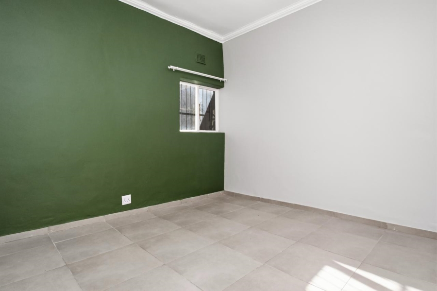 To Let 2 Bedroom Property for Rent in Salt River Western Cape